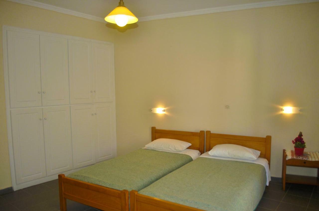Holiday Studio Apartments Yannis On Agios Gordios Beach In Corfu Agios Gordios (Corfu) Exterior foto