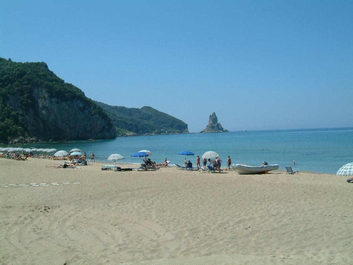 Holiday Studio Apartments Yannis On Agios Gordios Beach In Corfu Agios Gordios (Corfu) Exterior foto